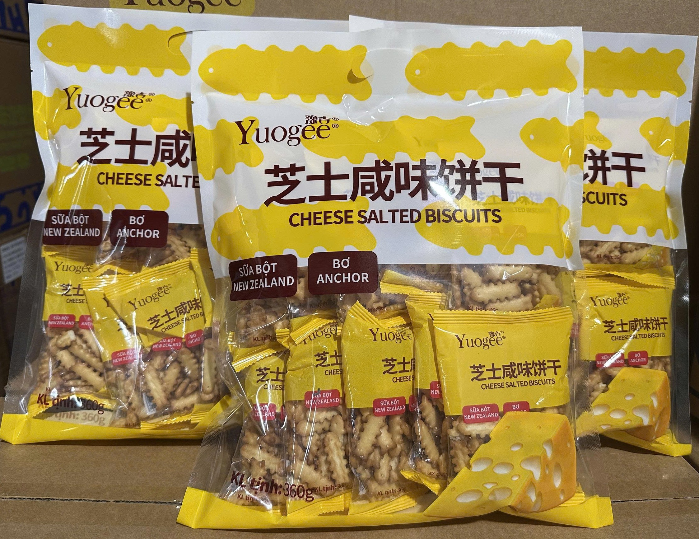 Bánh quy vị phô mai mặn (1T x 16gói x 360g)